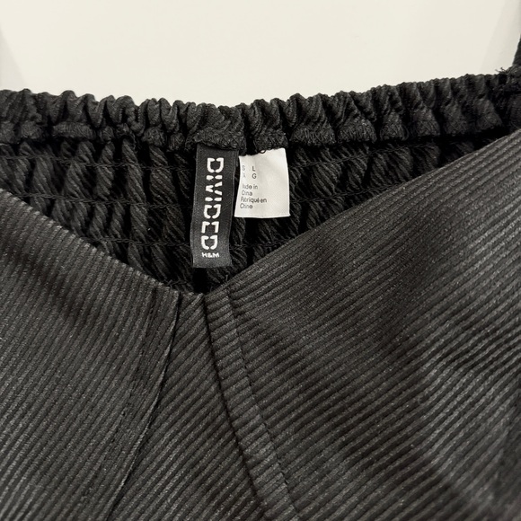 H&M Divided Black/Grey Buckle Strap Bustier Crop Top size Large - Picture 8 of 9